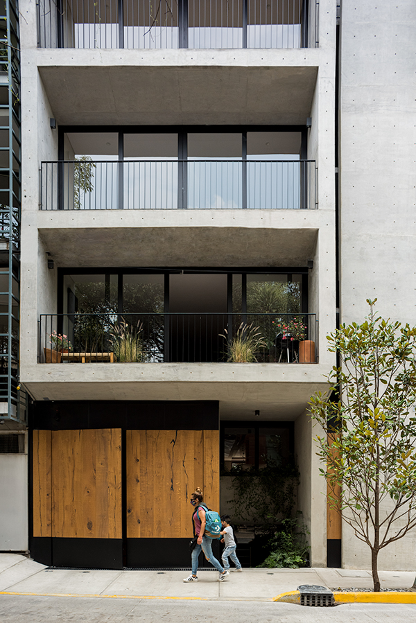 Reynosa 43 es un proyecto residencial de arquitectura contemporánea ubicado en una zona estratégica de la Ciudad de México, diseñado para ofrecer funcionalidad, calidad y plusvalía.